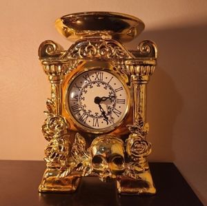 BBW Halloween clock candle holder